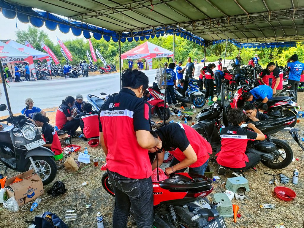 Service Gratis di Surabaya